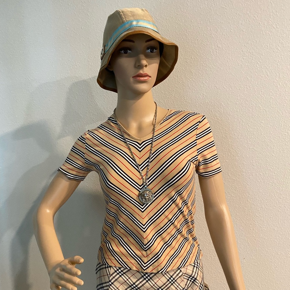 Burberry top